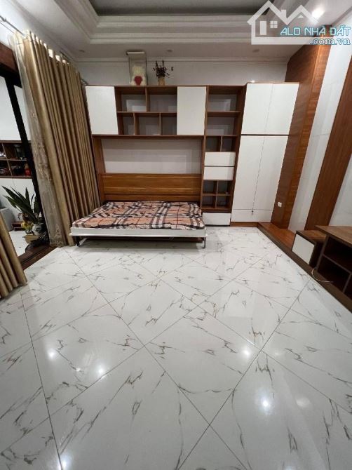 Nhà Bạch Mai - Phố Huế ba bước ra phố giá yêu thương - 3