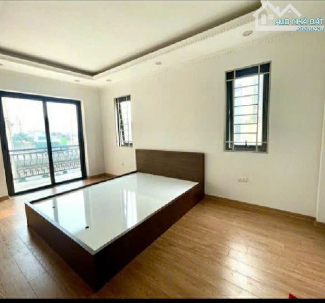 BÁN NHÀ Thịnh Liệt 40M -5 Tầng, 2 Mặt Tiền Thoáng – Vị Trí Đẹp, Giá Hợp Lý  7,8 tỷ  – Gọ - 3