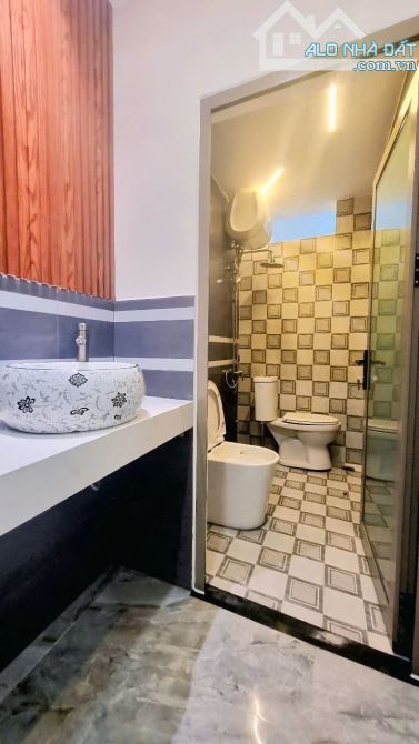 NHÀ 2 TẦNG MỚI 100%- DIỆN TÍCH 80.2M2- FULL NỘI THẤT- KIỆT ÔNG ÍCH KHIÊM - 3