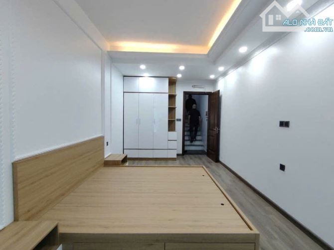 🌹BÁN NHÀ PHỐ  ĐÀM QUANG TRUNG - DIỆN TÍCH 31m - 5 TẦNG -  NHỈNH 6 TỶ ÔTÔ ĐỖ CỬA - NHÀ MỚI - 4