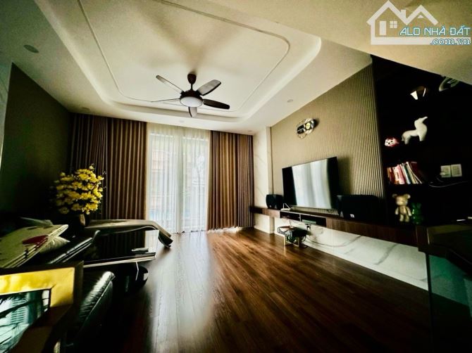 Bán nhà mặt tiền Đinh Tiên Hoàng - 4
