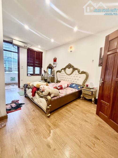 BÁN NHÀ GIÁ RẺ NHẤT KHU VỰC - Ô TÔ - KINH DOANH - MẶT ĐÊ TRẦN KHÁT CHÂN 80M2 CHỈ 15.5 TỶ - 4