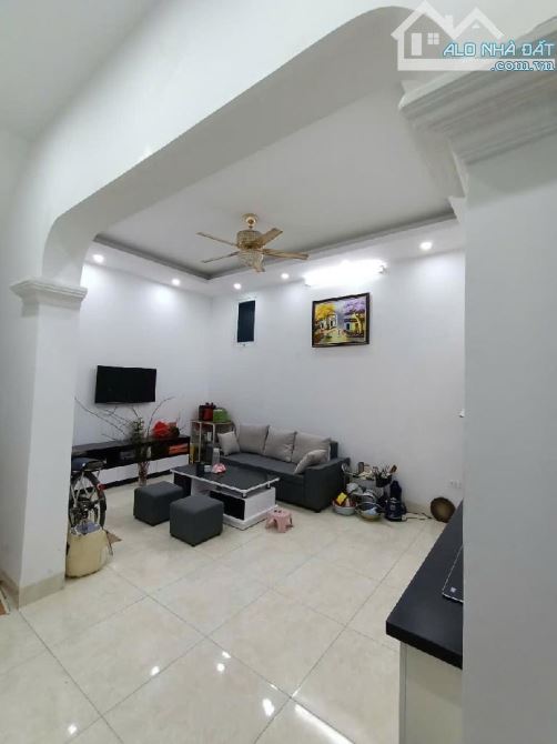 BÁN NHÀ TRẦN KHÁT CHÂN 32m - 3 BƯỚC RA PHỐ - OTO ĐỖ ĐẦU NGÕ - HÀNG HIẾM- NHỈNH 5 tỷ - 4