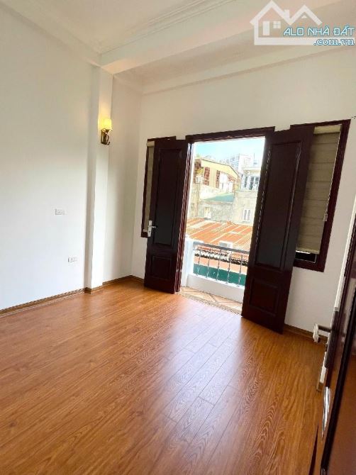 BÁN NHÀ MINH KHAI -NHÀ DÂN XÂY - 2 THOÁNG - NỘI THẤT GỖ LIM XỊN SÒ - 41M- CHỈ 6,5 TỶ - 4