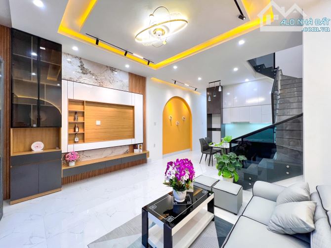 BÁN NHÀ TRỆT LẦU MỚI GÓC 3 MẶT TIỀN ĐƯỜNG TÔ VĨNH DIỆN - 4