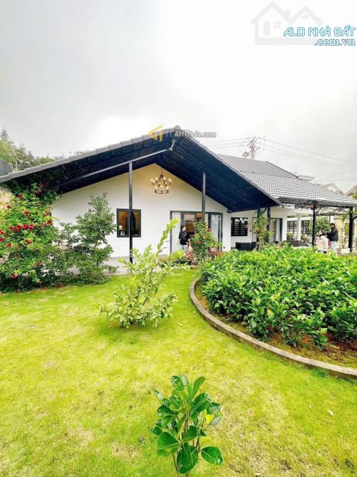 CĂN VILLA SÂN VƯỜN CỰC ĐẸP MẶT TIỀN ĐƯỜNG TRUNG TÂM PHƯỜNG 3 - 4