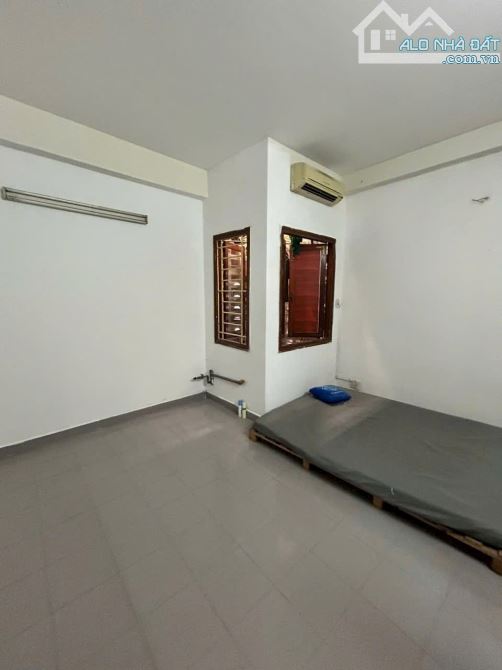 CHDV 4LẦU , ĐƯỜNG NGUYỄN THÁI SƠN , P4 , QUẬN - GV - 4