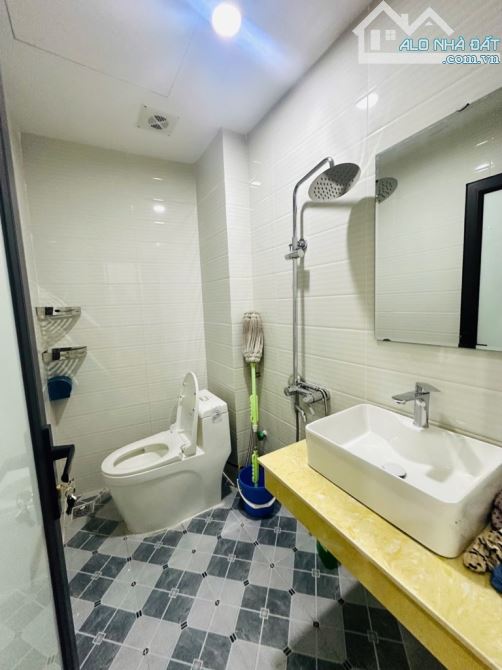 Bán nhà đẹp giá đầu tư Kim Chung 35m2x5T, cách oto 20m, chủ tặng NT, ở ngay, chỉ 3.x tỷ - 4