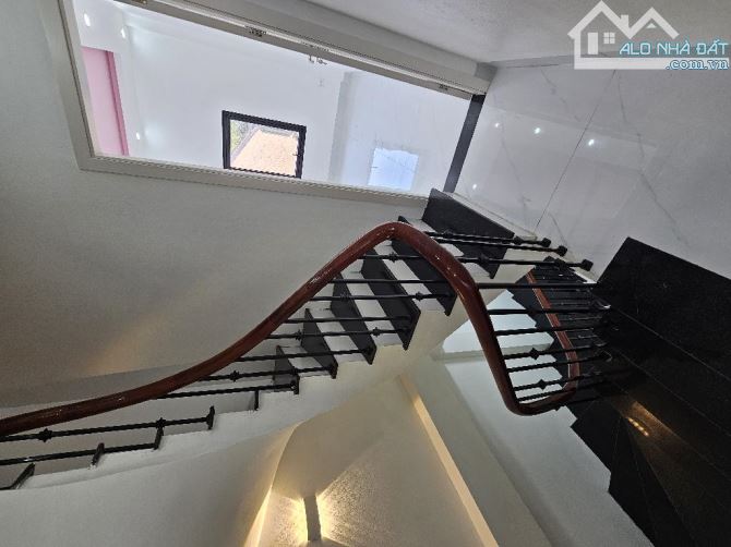 Nhà Ngọc Lâm 40m2, 4 tầng, ô tô đỗ ngày đêm, trước nhà sân rộng, khu dân trí cao - 4