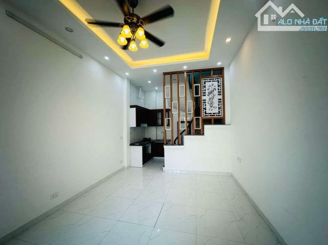 🔥 VĨNH HƯNG 💥 BÁN NHÀ ĐẸP - Ở NGAY - GẦN PHỐ - Ô TÔ ĐỖ GẦN - 4