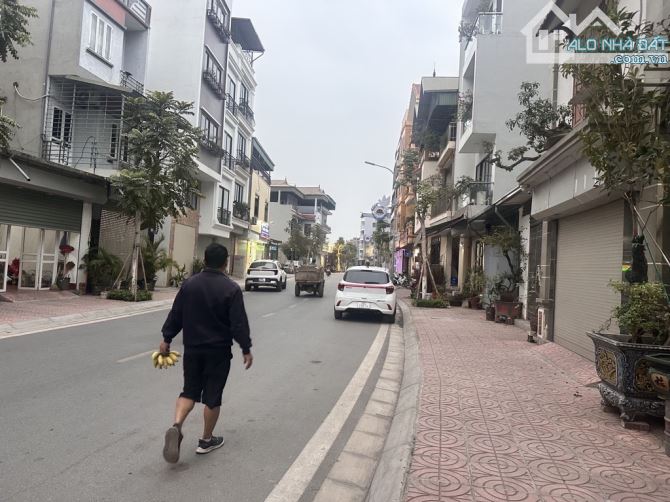 HÓT HÓT NHÀ ĐẸP GIÁ ĐẦU TƯ, CÁCH 25M RA ĐƯỜNG Ô TÔ TRÁNH, - 5