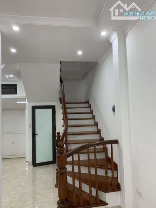 chủ bán nhà phố Trần Đại Nghĩa quận Hai Bà Trưng 32m2, lô góc, 5 tầng, MT4m, 7.5 tỷ - 5