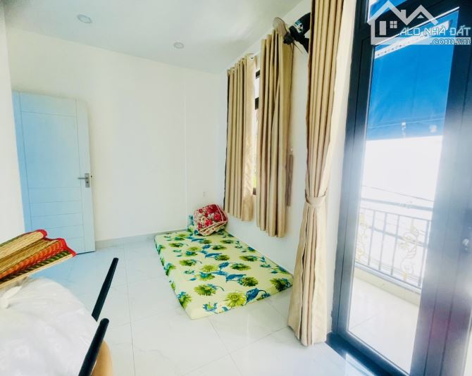 NHÀ ĐẸP 2 TẦNG, 45M2 - BỆNH VIỆN HỒNG ĐỨC, SÁT HẺM Ô TÔ - 4 tỷ 7 NHỈNH - 5