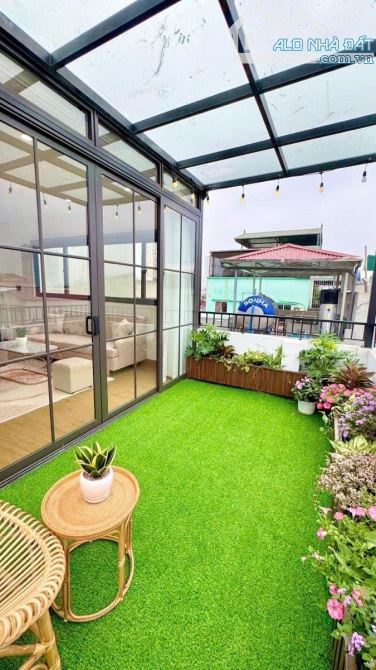 Penthouse! Toà CHDV Đường Láng, 80m2*7T, MT 4.6M, 15 phòng KK, đủ PCCC, sát phố, DT 7%/năm - 5