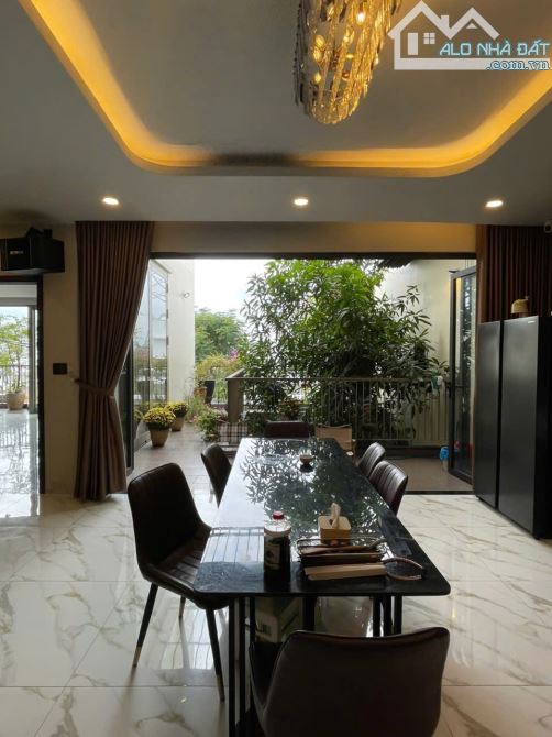 Bán biệt thự 270m2 - 3 tầng đường Anh Thơ sát Sông Hàn, khu Nam Việt Á - 5