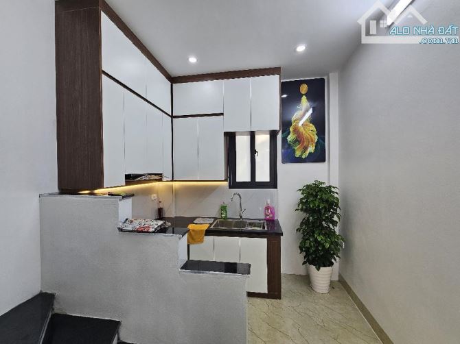 Nhà Ngọc Lâm 40m2, 4 tầng, ô tô đỗ ngày đêm, trước nhà sân rộng, khu dân trí cao - 5
