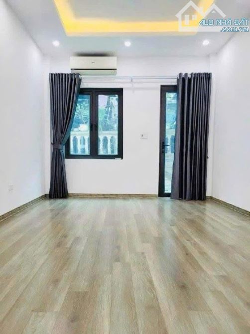 BÁN NHÀ PHỐ MINH KHAI - HAI BÀ TRƯNG - SỔ RIÊNG 31M 5 TẦNG FULL NỘI THẤT GIÁ 5,95 TỶ - 5
