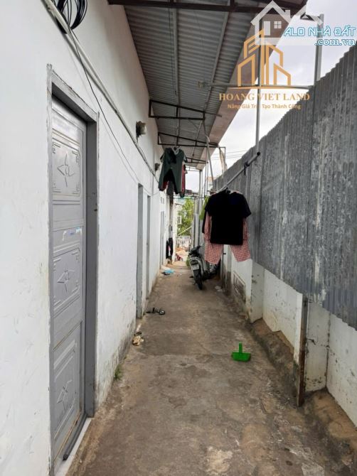 BÁN NHÀ MỚI 4 LẦU MẶT TIỀN HÙNG VƯƠNG (GIAO VỚI NGUYỄN CÔNG TRỨ). DT:4,7x29M. GIÁ: 8,2 TỶ - 6