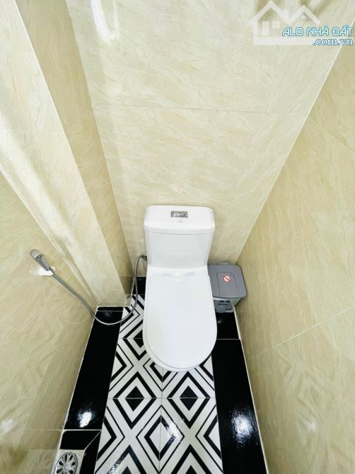 BÁN NHÀ TẬP THỂ THỌ LÃO Tầng 3- NHÀ ĐẸP Ở LUÔN - 2PN ĐỦ CÔNG NĂNG - CĂN HỘ THOÁNG SÁNG - 6