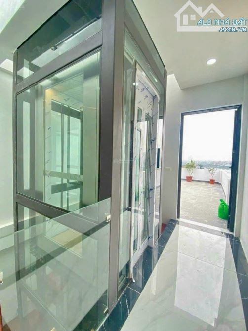 Phân lô Vip Hoàng Văn Thái, Ô tô tránh, Gara, ở sướng, 67m 7 tầng TM 4m mặt, giá 23 tỷ - 6