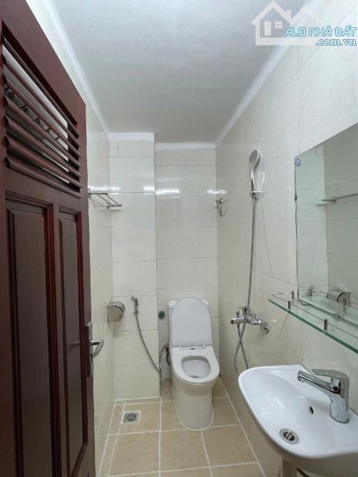 BÁN NHÀ MINH KHAI -NHÀ DÂN XÂY - 2 THOÁNG - NỘI THẤT GỖ LIM XỊN SÒ - 41M- CHỈ 6,5 TỶ - 6
