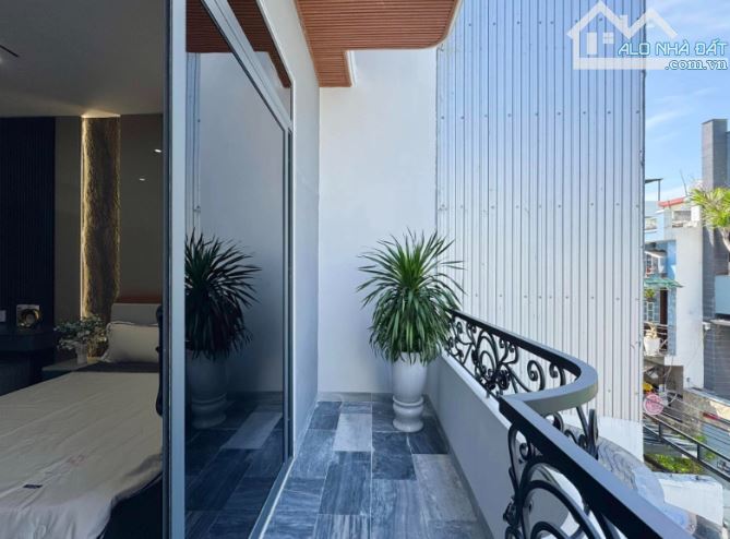 CHỈ HƠN 4 TỶ CÓ NGAY NHÀ ĐẸP TT THANH KHÊ - NGANG RỘNG - KIỆT Ô TÔ - DÒNG TIỀN ỔN ĐỊNH - 6