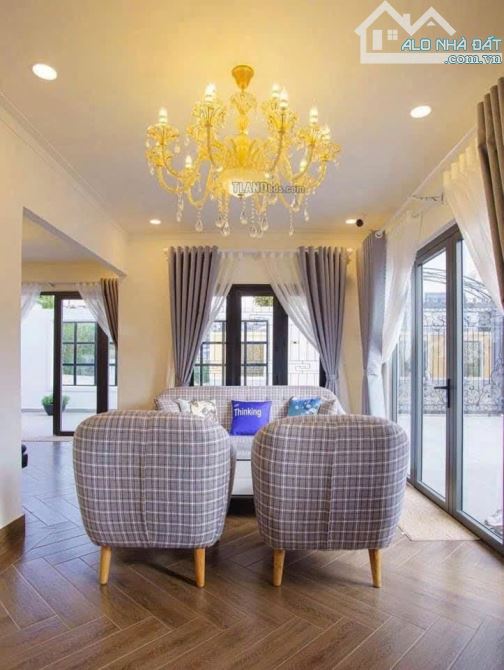 CĂN VILLA SÂN VƯỜN CỰC ĐẸP MẶT TIỀN ĐƯỜNG TRUNG TÂM PHƯỜNG 3 - 6