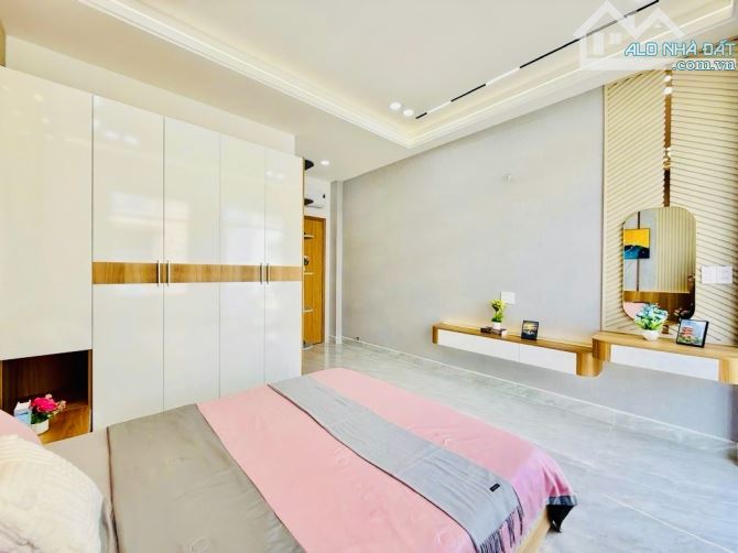 NHÀ ĐẸP 4 TẦNG – 2 MẶT HẺM HXH 8M – 4m ❌ 15m – GIÁP CHUNG CƯ DREAM HOME  - 6 Tỷ x - 6