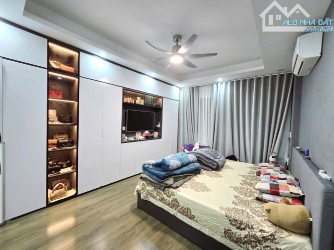 Nhà đẹp Hồ Tùng Mậu 48m. 5 tầng. Gần trường đại học lớn. Giao thông thuận tiện. 8,8 tỷ - 6