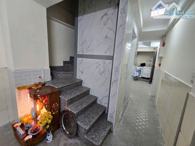 NHÀ 3 LẦU ST , 8PN CÓ THANG MÁY THU NHẬP 45TR/TH NGUYỄN THỊ THẬP Q7 - 7
