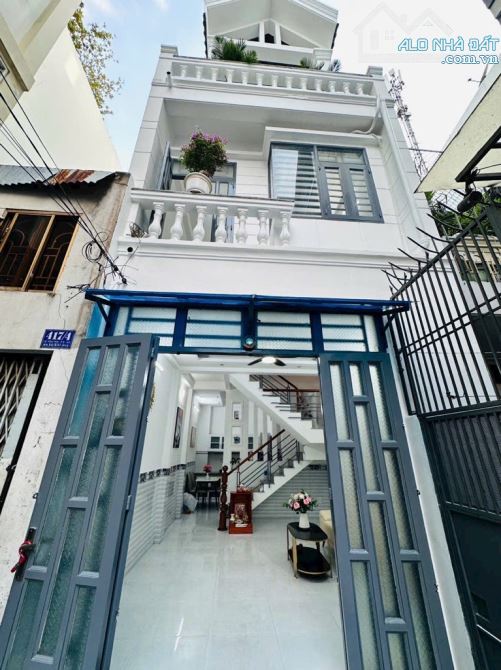 CĂN NHÀ PHỐ 3 TẦNG TUYỆT ĐẸP GIÁ RẤT MỀM GẦN CÔNG VIÊN LÀNG HOA , NHỈNH 4 TỶ - 7