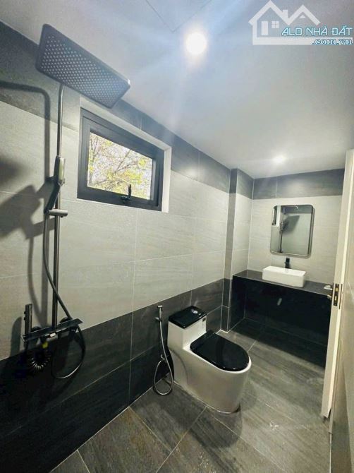 Bán nhà 4 tầng mới mặt tiền đường Duy Tân, phường An Cựu, ngay trung tâm TP Huế - 8