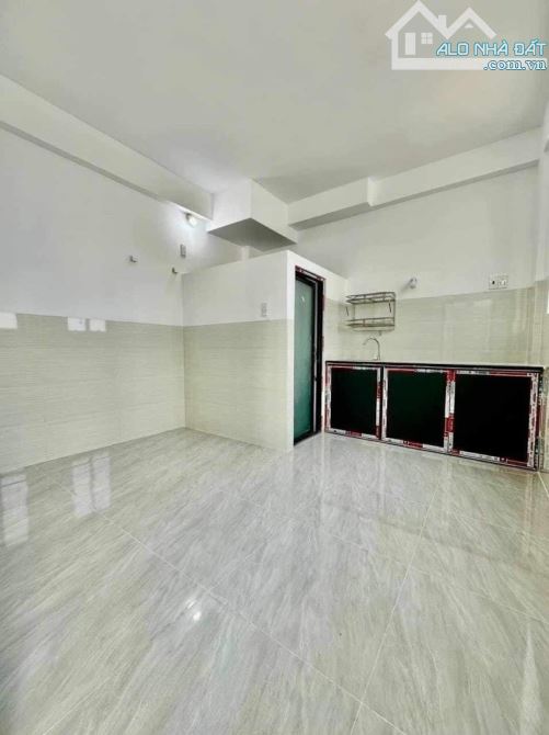 Tòa nhà HXH _ P14 Gò Vấp. DT 140m2. 6 tầng có thang máy. Ngang 8.5m nở hậu. 18.5 tỷ - 8