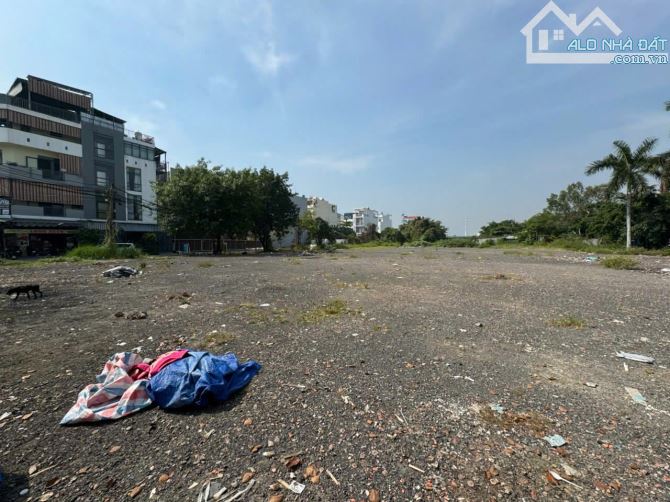cho thuê 3000m2 đất trống góc 2 mặt tiền ngay 3 khu dân cư Nguyễn Văn Linh bình chánh - 8