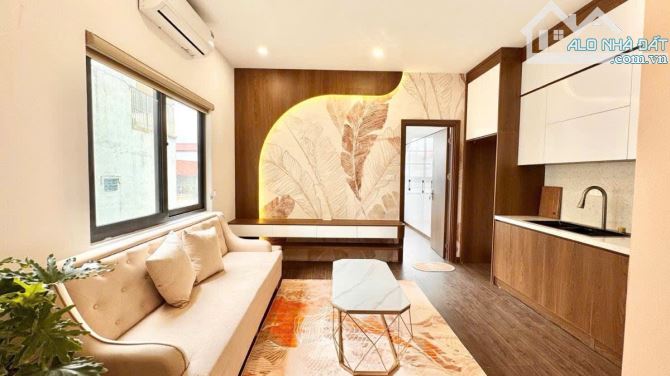 Penthouse! Toà CHDV Đường Láng, 80m2*7T, MT 4.6M, 15 phòng KK, đủ PCCC, sát phố, DT 7%/năm - 8