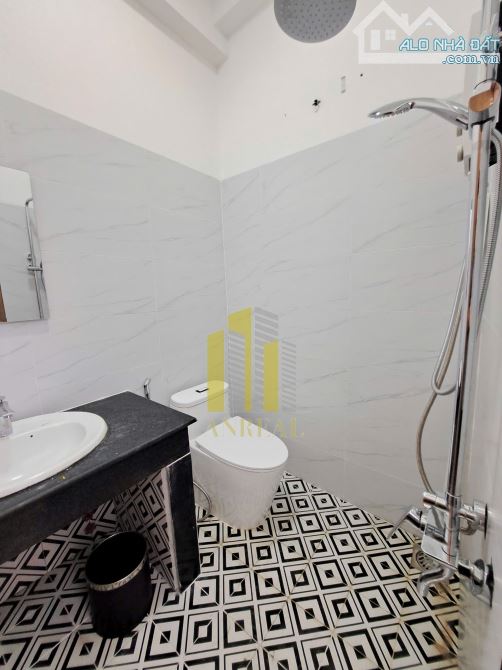 Nhà mặt tiền Đỗ Quang 3 lầu - nhà mới giá 50 triệu/th - 8