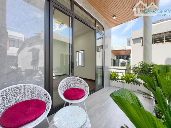 Bán nhà 2 tầng sân vườn villa, không gian riêng tư, yên tĩnh. Kiệt HOÀNG DIỆU - 9