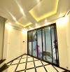 Có gì trong căn nhà 7 tỷ có thang máy Thanh Nhàn - 35m x 5T - ngõ thông tứ tung
