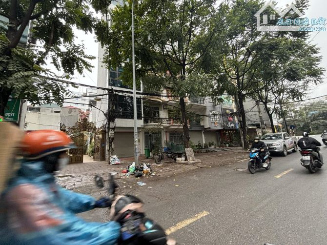 MẶT PHỐ BA ĐÌNH - VỈA HÈ - KINH DOANH SẦM UẤT - ĐÃ CÓ GPXD 10 TẦNG - NỞ HẬU
