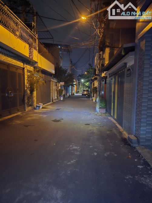 Bùi Tá Hán, Ngũ Hành Sơn, 60m², 3 tầng, hơn 6 tỷ.