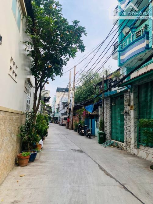 Nhà HXH,Gần Chợ Phú Lâm,Phường 14,Quận 6.DT 45m2 x 4 tầng.Giá 5.3 Tỷ TL.