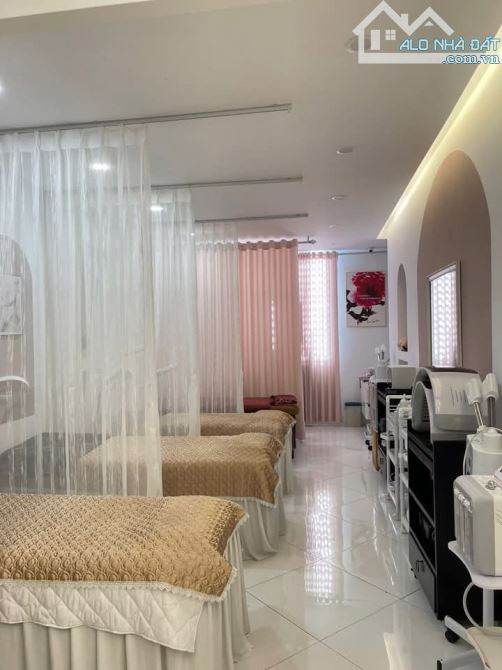 BÁN NHÀ 2 MẶT TIỀN PHỐ NGUYỄN TRÃI – 7 TẦNG THANG MÁY – VỪA Ở VỪA KINH DOANH
