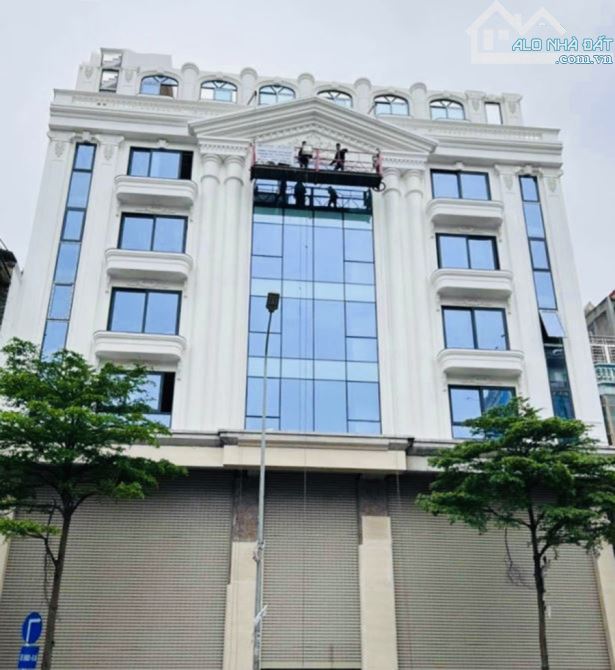 Bán Tòa Văn Phòng Mặt Phố Hoàng Văn Thái, Thanh Xuân DT 321m2, 11T, MT 12.2m. Giá Cực Rẻ