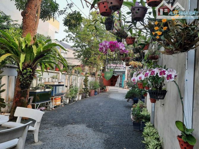 Bán gấp nhà 260m2 P.Trảng Dài, Shr, 2ô tô tránh, gần UB p.trảng dài, Chỉ 4ty8 TL