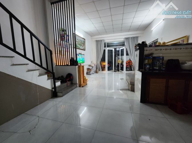 Nhà 1 trệt 1 lầu TÔ HIỆU-86m2- Ngang 5m - 2PN có Phòng ngủ dưới- hướng ĐN. chỉ 2,xx tỷ.