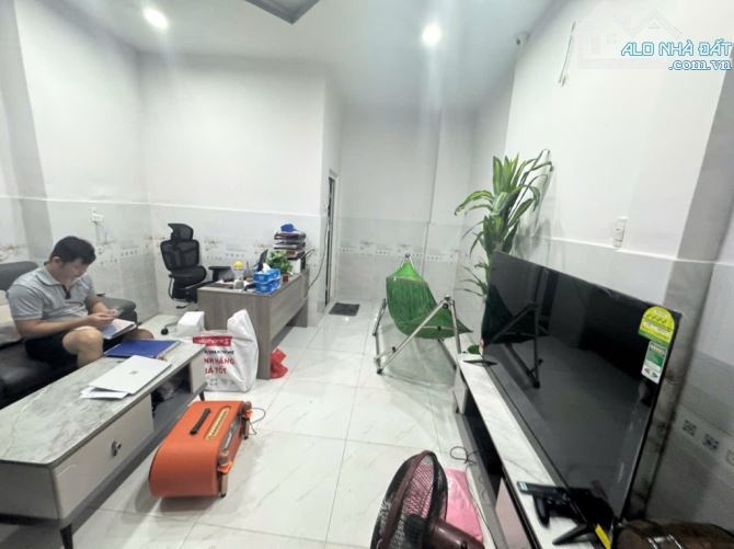Hoàng Xuân Hoành. Hiệp Tân.Tân Phú  -  51m2 -  2 tầng-  4m x 12.5m - Giá : 6.2 tỷ