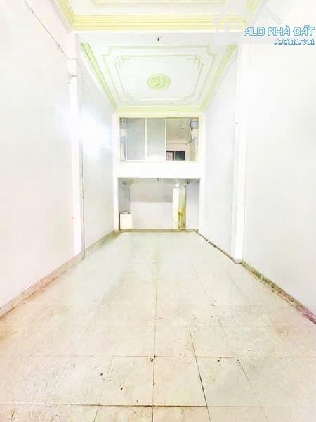 Bán nhà Mặt tiền Âu Cơ, ngay Ba Vân - Lũy Bán Bích, 4.2x26.5m, 4 Tầng - 6PN, 19.9 tỷ.