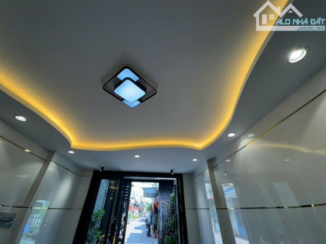Bình Tân Đường số 5 sát mặt tiền 5 68m2 ngang 4 5PN. Có gara oto tỷ . .