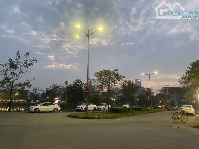 🔥🔥🔥 Mặt tiền Nguyễn Hữu Thọ view hồ Trái Tim, ngang rộng kinh doanh tốt