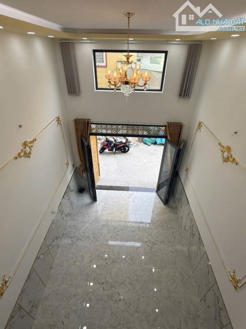 HẺM XE HƠI QUAY ĐẦU GÒ XOÀI LÊ VĂN QUỚI - 4 TẦNG  54m2 - NGANG HƠN 4M - CHỈ 5.99 TỶ